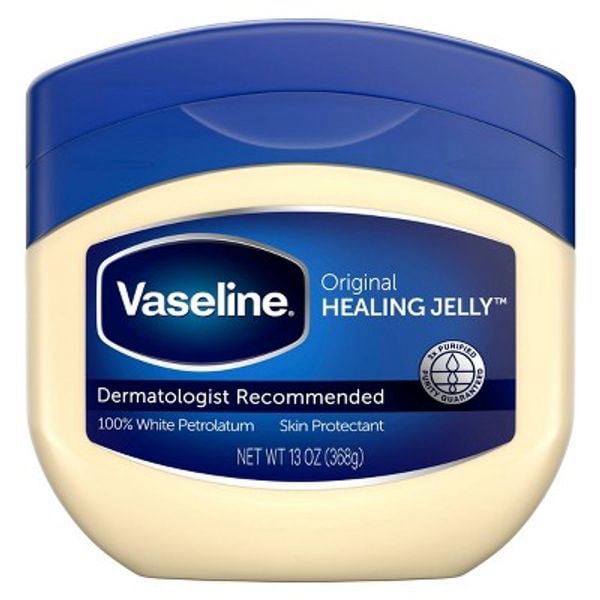 Does Vaseline Clog Pores